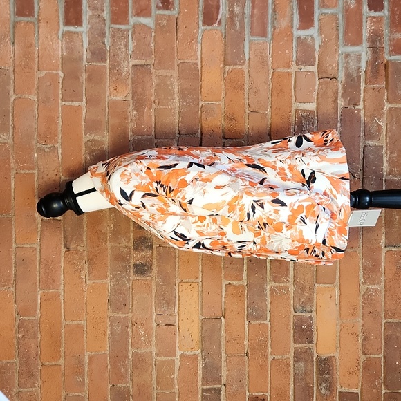 Kasper Floral Blazer - Picture 2 of 10